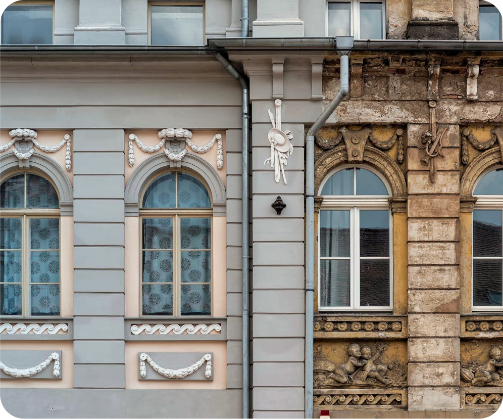 Kunstvolle alte Gebäudewand